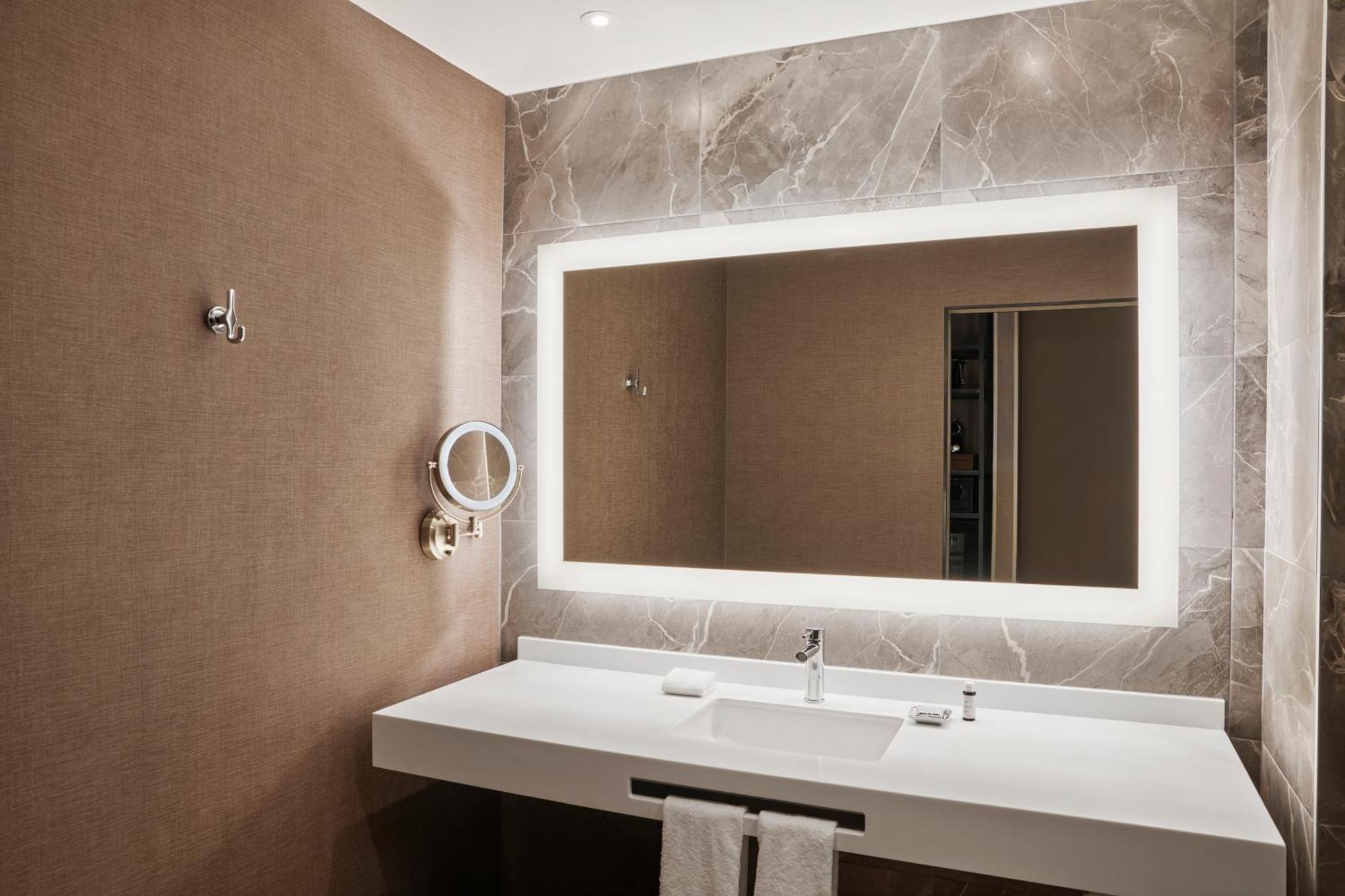 Ac Hotel By Marriott סלטיו מראה חיצוני תמונה